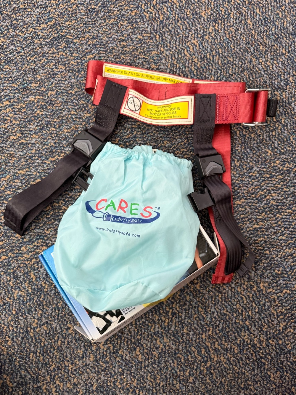 Child Airplane Travel Harness - Picture 4 of 4